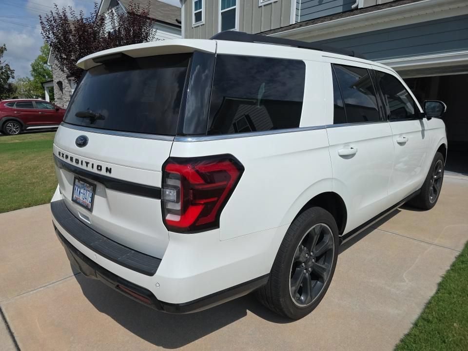 Certified 2023 Ford Expedition Limited AWD/4WD image 4