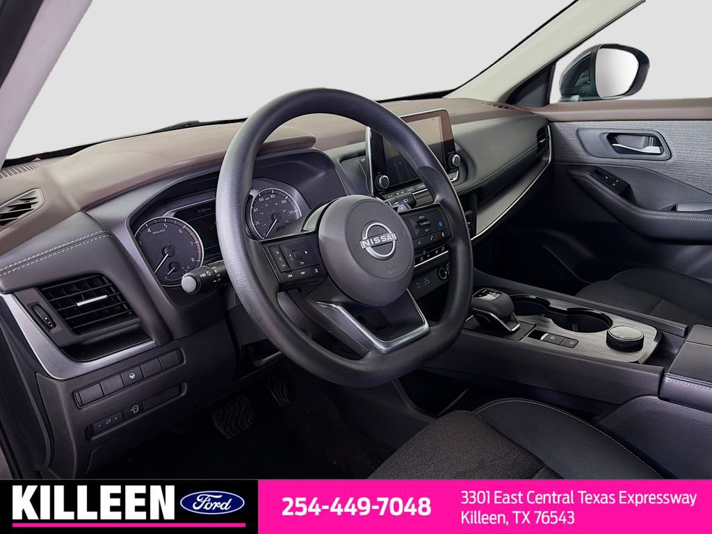 Used 2023 Nissan Rogue SV AWD/4WD image 11