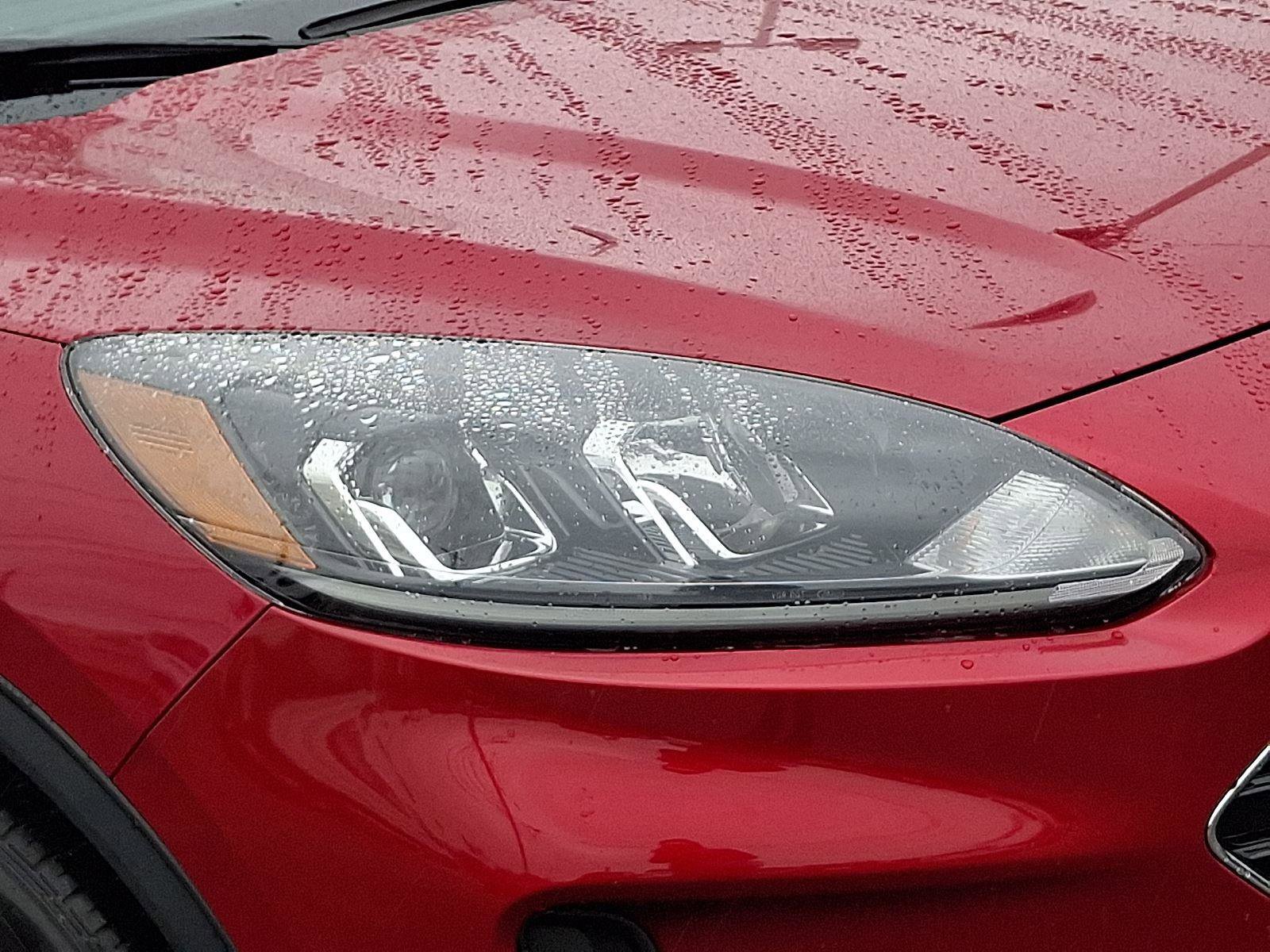 Certified 2022 Ford Escape SE w/ SE Sport Appearance Package image 9