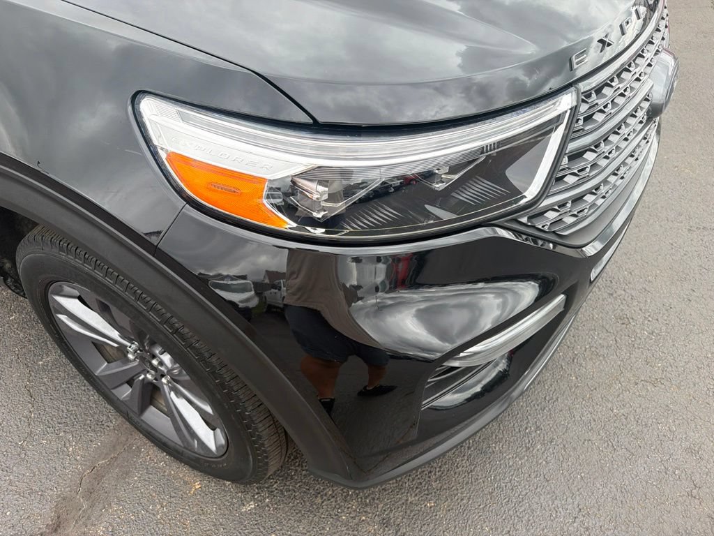Certified 2023 Ford Explorer XLT w/ Equipment Group 202A AWD/4WD image 14