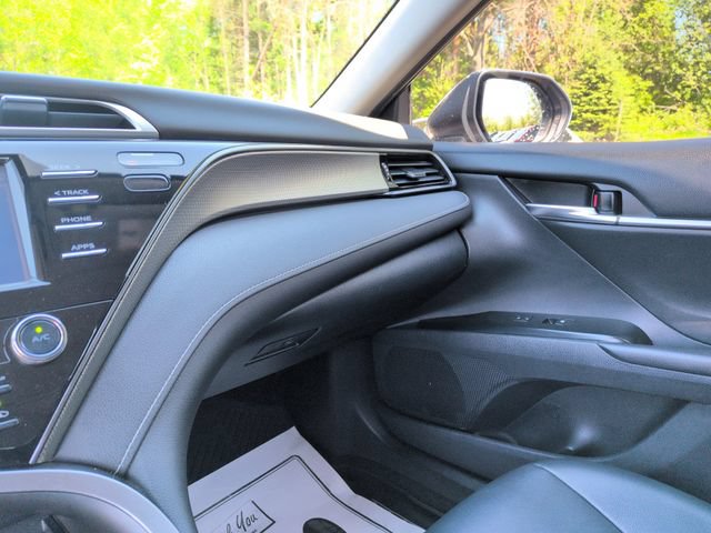 Used 2019 Toyota Camry SE FWD image 25