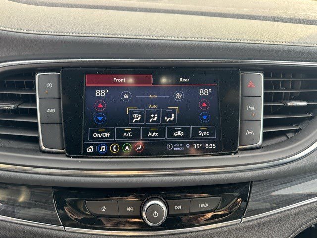 Used 2024 Buick Enclave Premium image 20