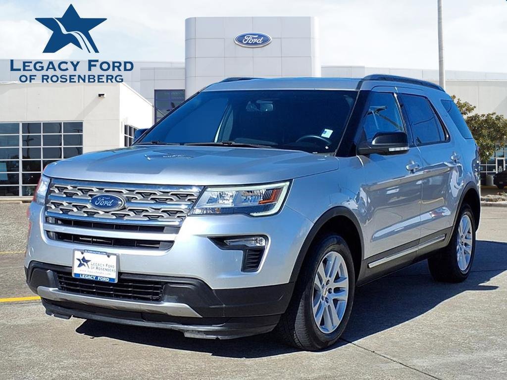 Certified 2018 Ford Explorer XLT w/ Equipment Group 201A image 1