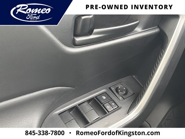 Used 2022 Toyota RAV4 LE AWD/4WD image 23