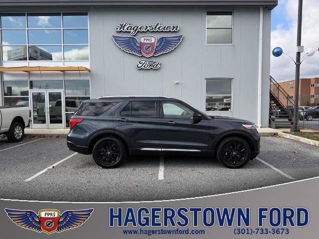 Certified 2022 Ford Explorer Limited w/ Equipment Group 301A image 6