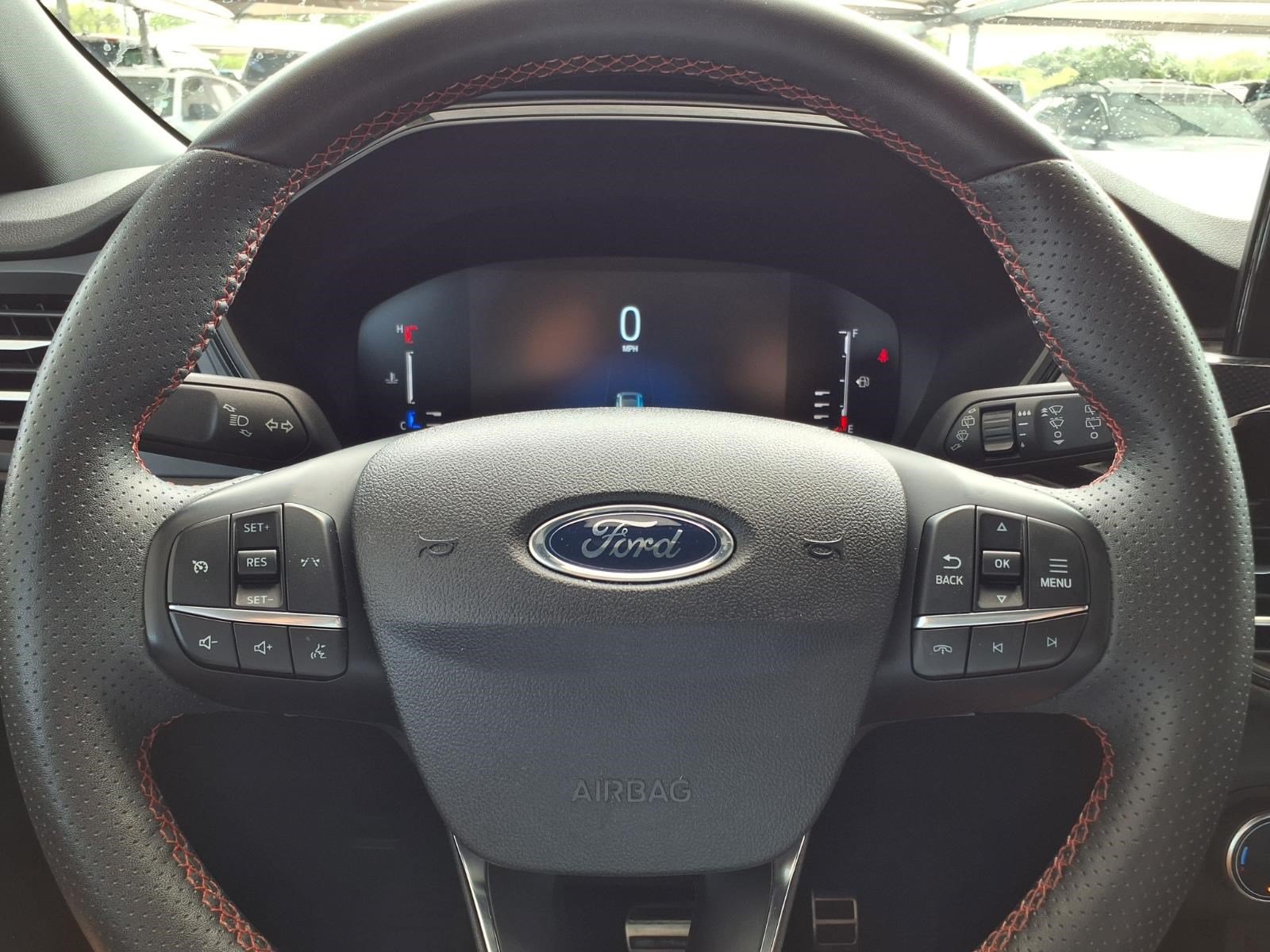 Certified 2024 Ford Escape ST-Line AWD/4WD image 27
