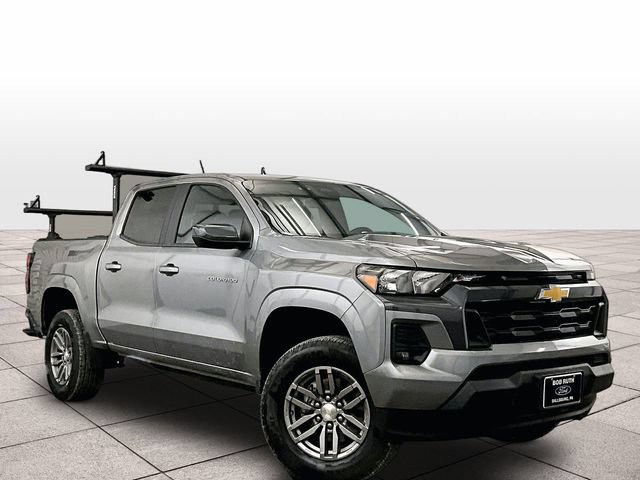 Used 2024 Chevrolet Colorado LT w/ LT Convenience Package AWD/4WD image 2