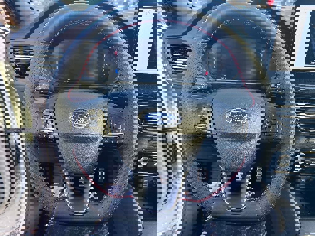 Certified 2023 Ford Escape ST-Line w/ Tech Pack #1 image 19