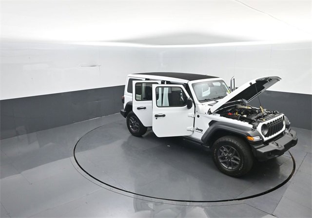 Used 2024 Jeep Wrangler Sport S image 40