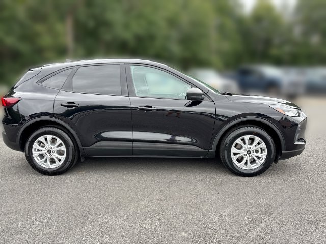 Certified 2025 Ford Escape Active FWD image 9