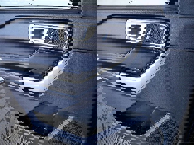 Certified 2023 Ford Explorer XLT w/ Equipment Group 202A image 29