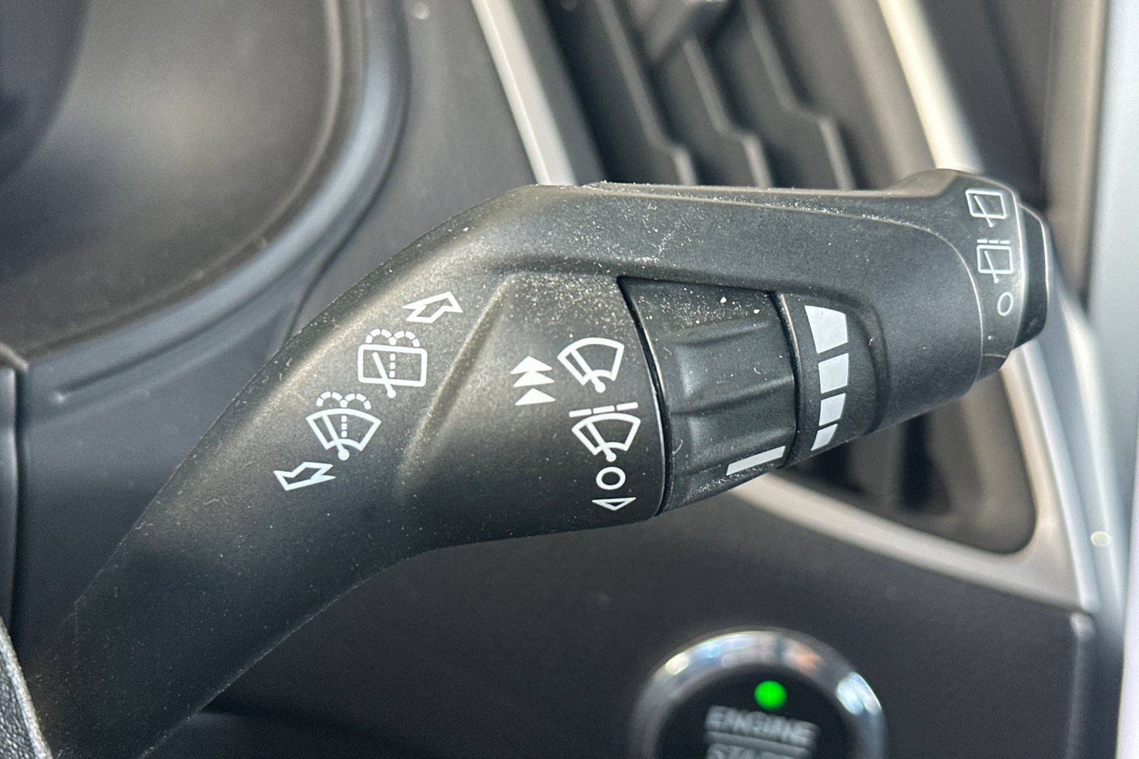 Certified 2024 Ford Edge SEL AWD/4WD image 38