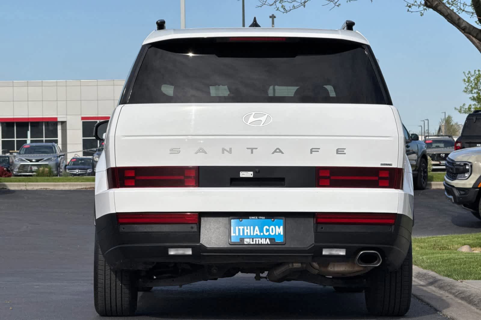Used 2024 Hyundai Santa Fe SEL AWD/4WD image 4