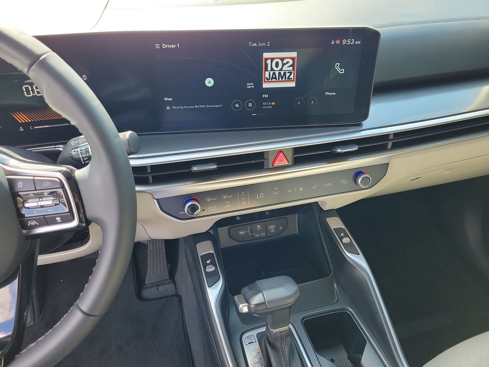 Used 2025 Kia Sorento S FWD image 23