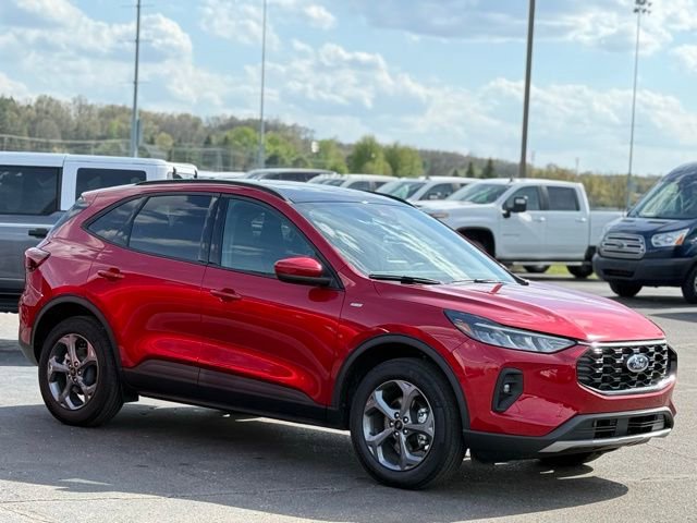 Certified 2026 Ford Escape ST-Line Select w/ Equipment Group 401A AWD/4WD image 38