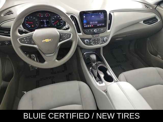 Used 2025 Chevrolet Malibu LT FWD image 32