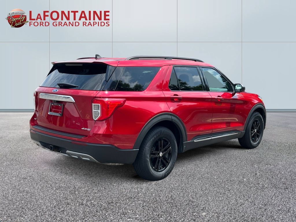 Certified 2021 Ford Explorer XLT w/ Equipment Group 202A AWD/4WD image 7