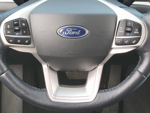 Certified 2022 Ford Explorer XLT w/ Equipment Group 202A image 11