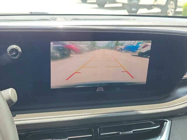 Used 2024 Buick Envista Sport Touring w/ Convenience II Package FWD image 32