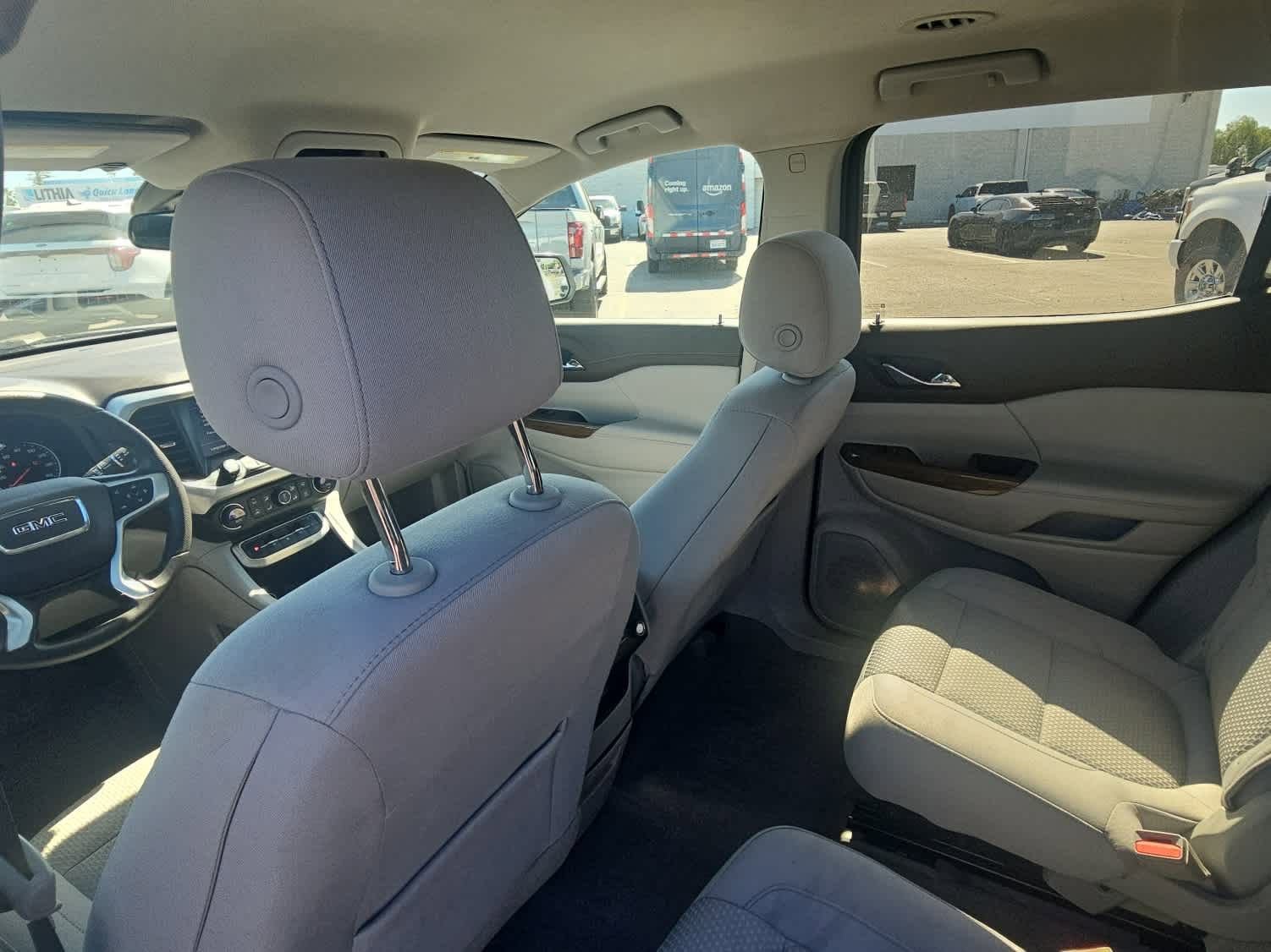 Used 2022 GMC Acadia SLE FWD image 12