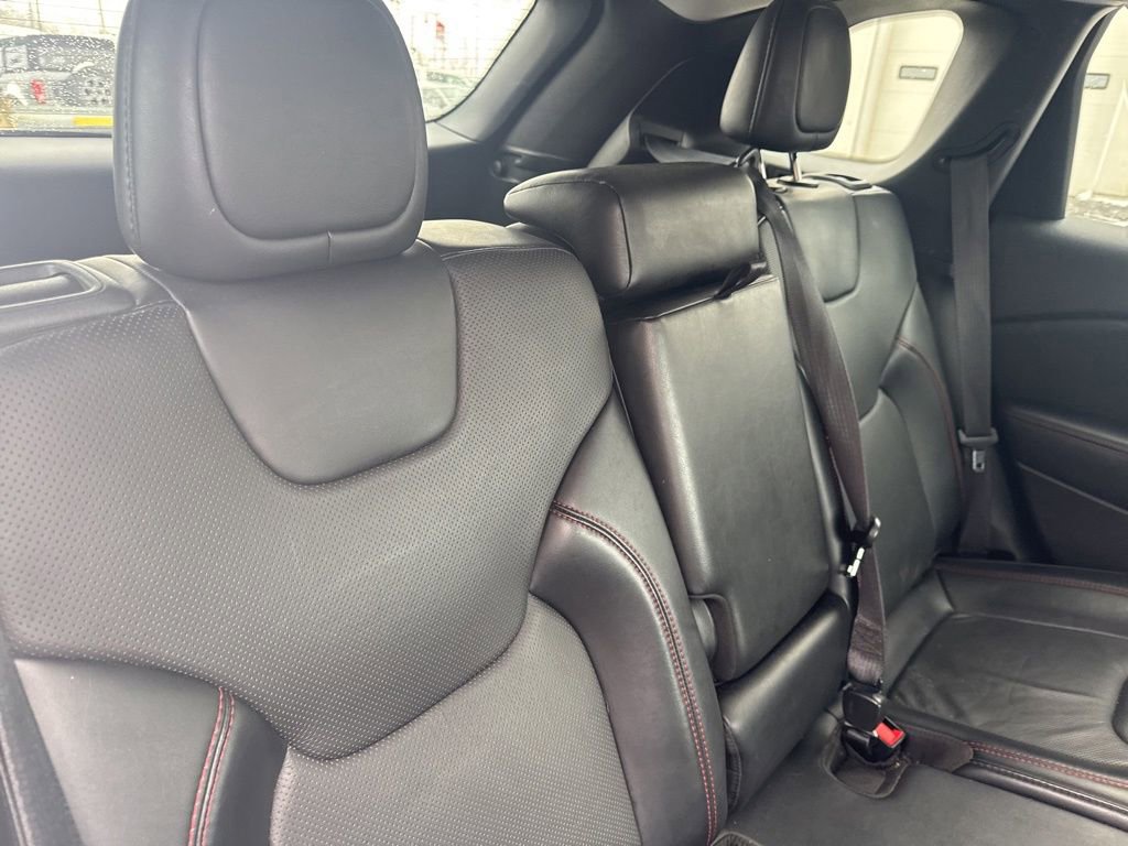 Used 2022 Jeep Cherokee Trailhawk w/ Premium Leather Package image 38