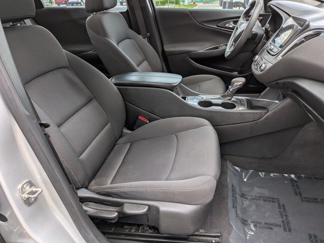 Used 2021 Chevrolet Malibu LT FWD image 37