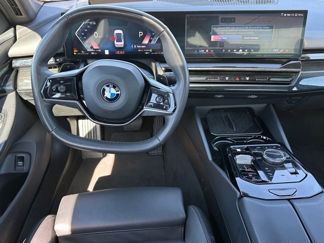 Used 2024 BMW 530i xDrive AWD/4WD image 13