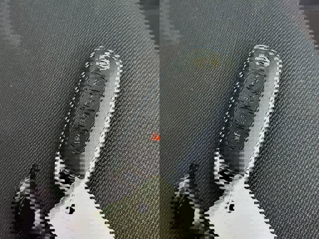 Used 2023 Nissan Versa SV image 24