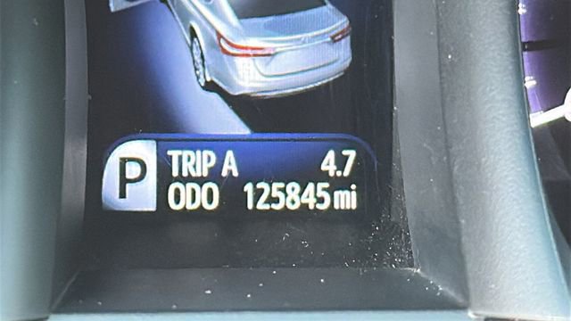 Used 2017 Toyota Avalon XLE Plus FWD image 27