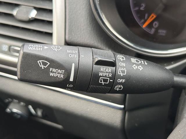 Used 2020 Jeep Grand Cherokee Limited AWD/4WD image 25