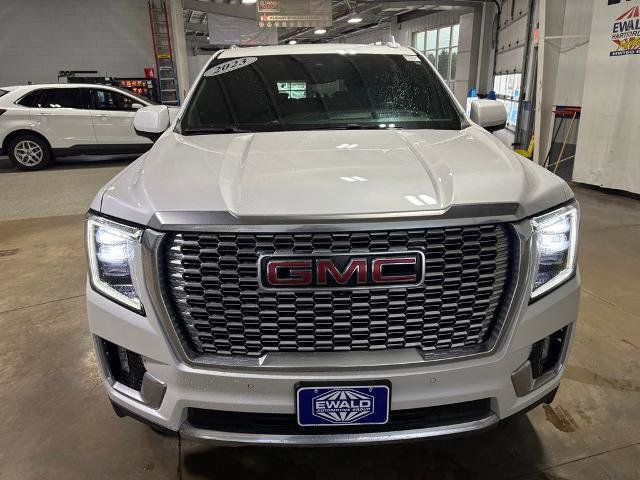 Used 2023 GMC Yukon XL Denali w/ Denali Reserve Package image 9
