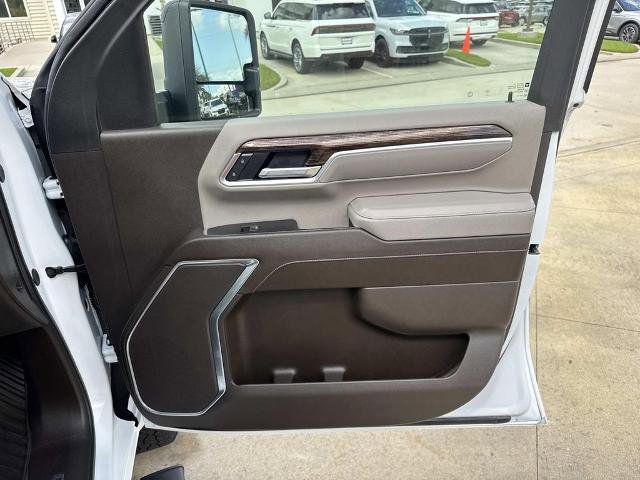 Used 2025 GMC Sierra 2500 SLE w/ SLE Value Package; image 17