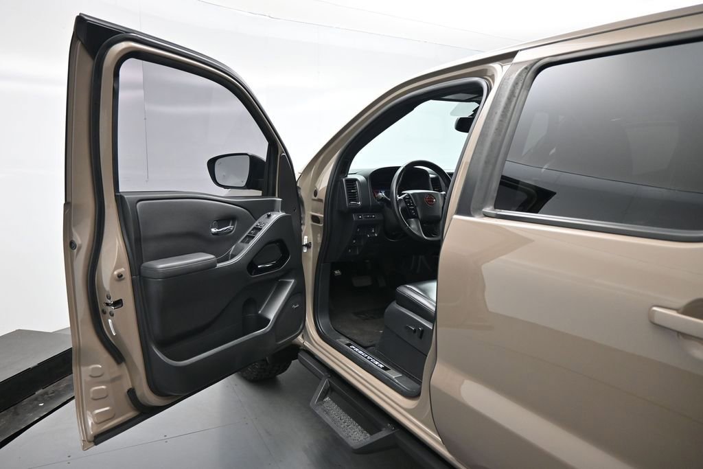 Used 2022 Nissan Frontier Pro-X w/ Pro-X Premium Package RWD image 8