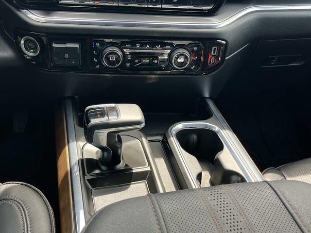 Used 2024 Chevrolet Silverado 1500 High Country w/ High Country Premium Package image 17