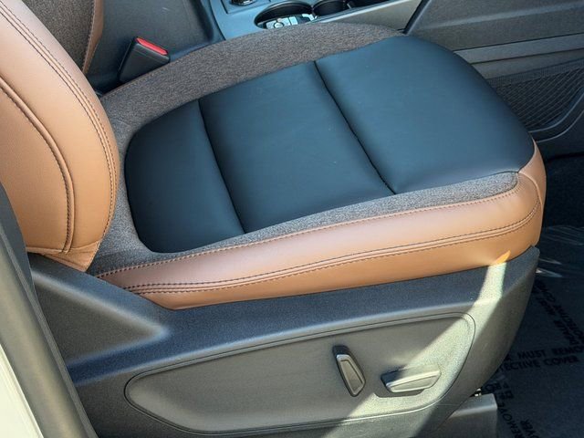 Certified 2025 Ford Bronco Sport Outer Banks w/ Outer Banks Tech Package+ AWD/4WD image 35