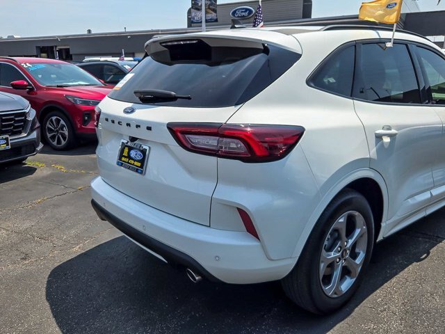 Certified 2024 Ford Escape ST-Line w/ Tech Pack #1 FWD image 9