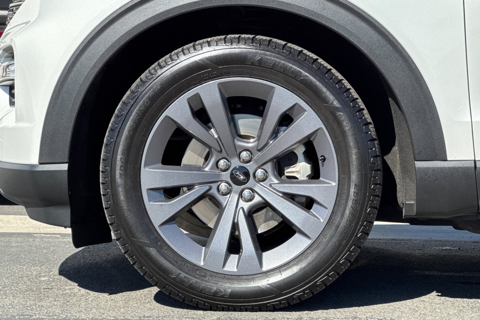 Certified 2023 Ford Explorer XLT w/ Equipment Group 202A RWD image 27