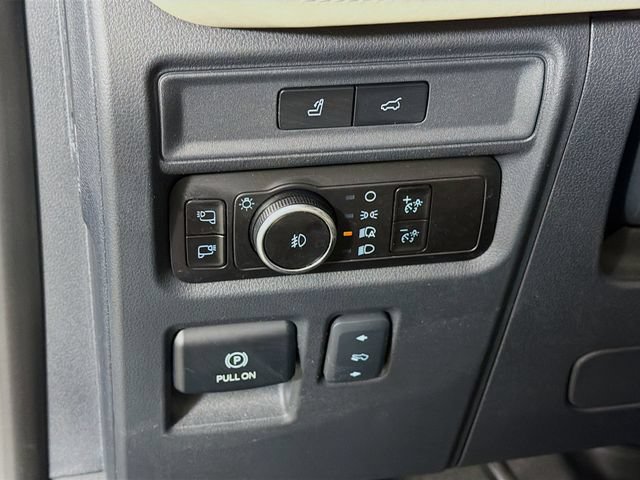 Certified 2023 Ford Expedition Max Platinum AWD/4WD image 12