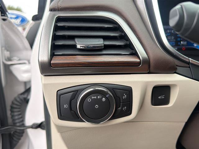 Certified 2017 Ford Fusion Platinum FWD image 25