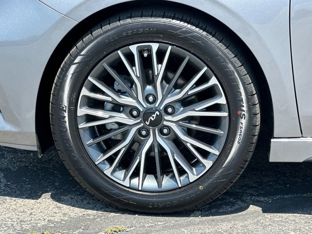 Used 2023 Kia Forte GT-Line w/ GT-Line Premium Package FWD image 24
