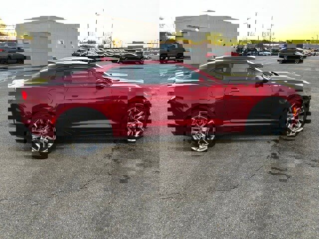 Used 2021 Chevrolet Camaro LT image 2