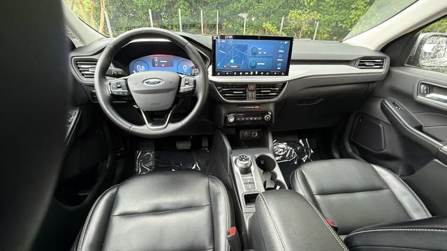 Certified 2024 Ford Escape Platinum AWD/4WD image 22