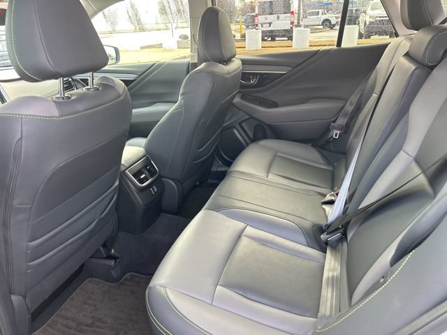 Used 2025 Subaru Outback Onyx Edition AWD/4WD image 28