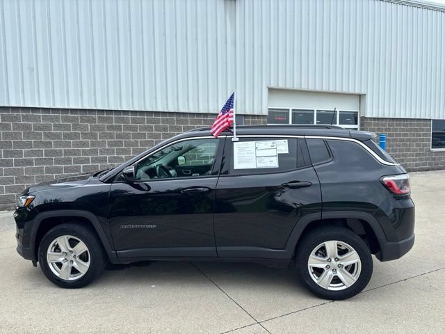 Used 2022 Jeep Compass Latitude w/ Convenience Group AWD/4WD image 10