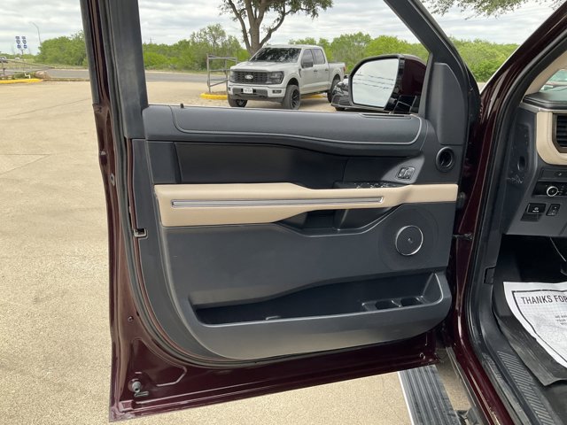 Certified 2024 Ford Expedition Limited w/ Excursion Package AWD/4WD image 7