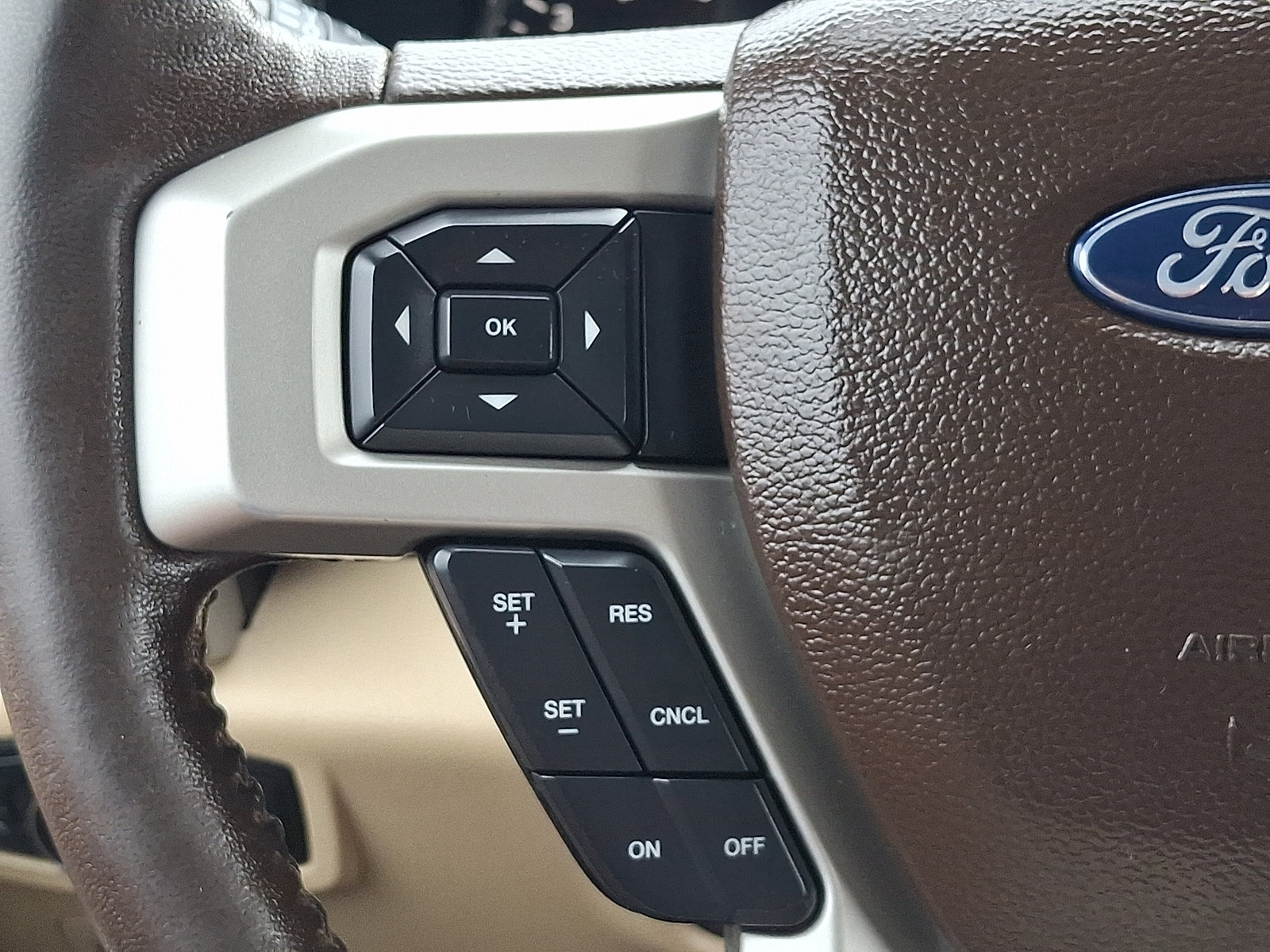 Certified 2019 Ford F150 Lariat w/ Equipment Group 502A Luxury AWD/4WD image 21