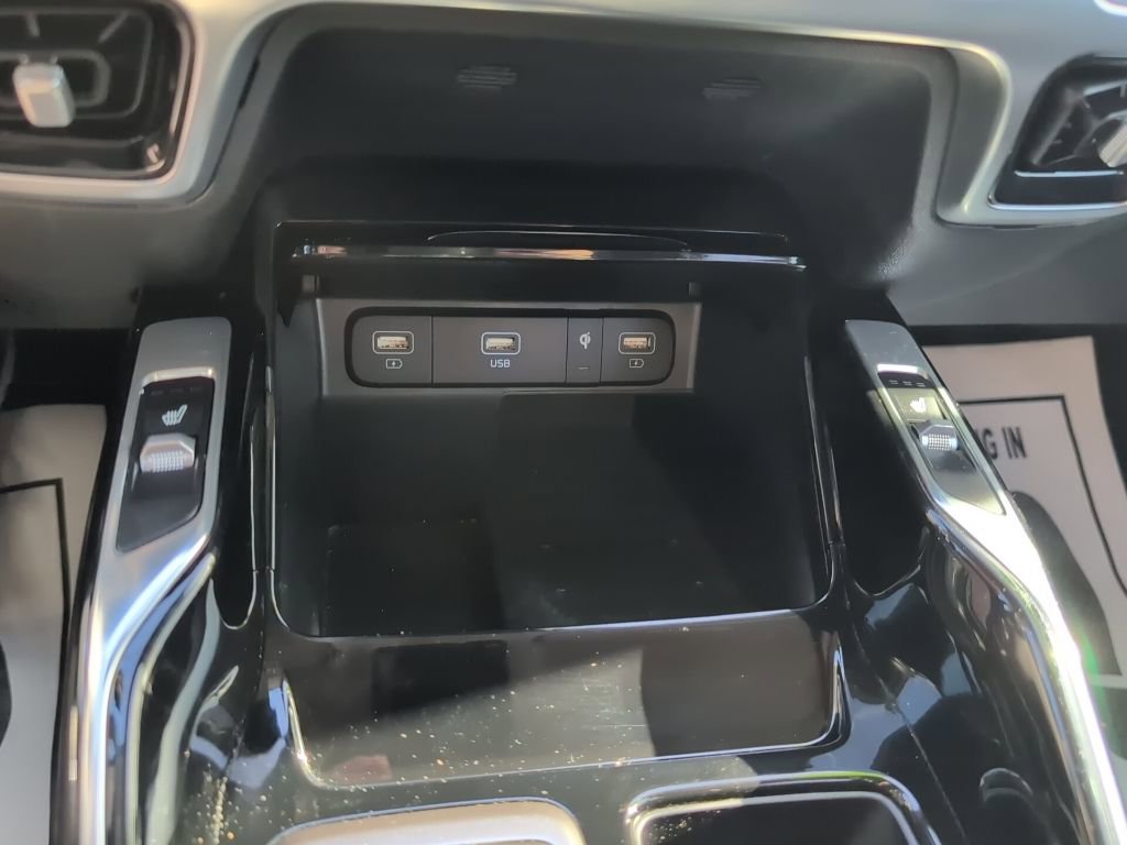 Used 2021 Kia Sorento SX image 21