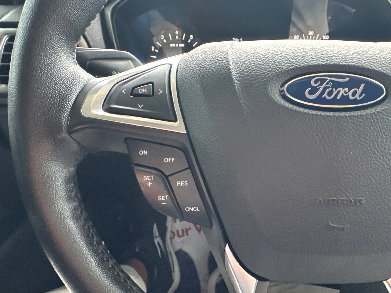 Certified 2017 Ford Fusion SE w/ Equipment Group 201A FWD image 27