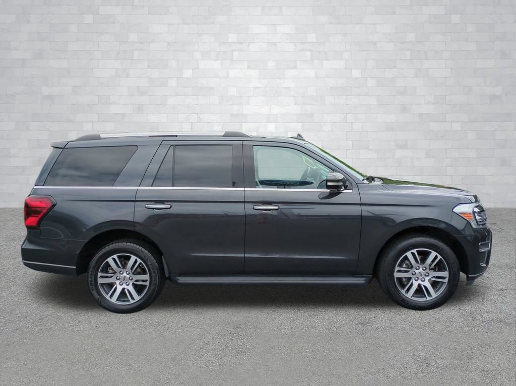 Certified 2024 Ford Expedition Limited RWD image 3