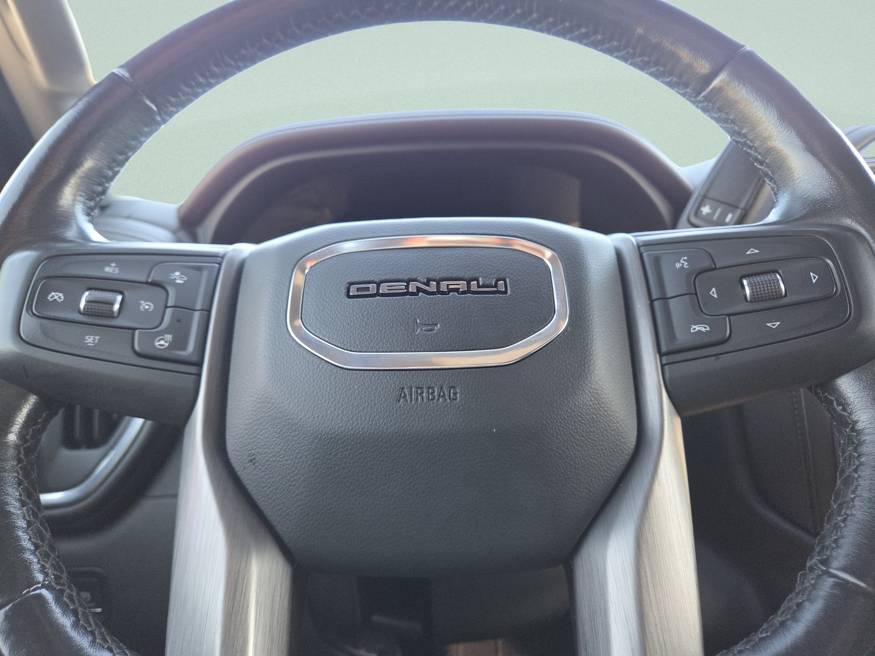 Used 2020 GMC Sierra 1500 Denali w/ Denali Ultimate Package AWD/4WD image 40